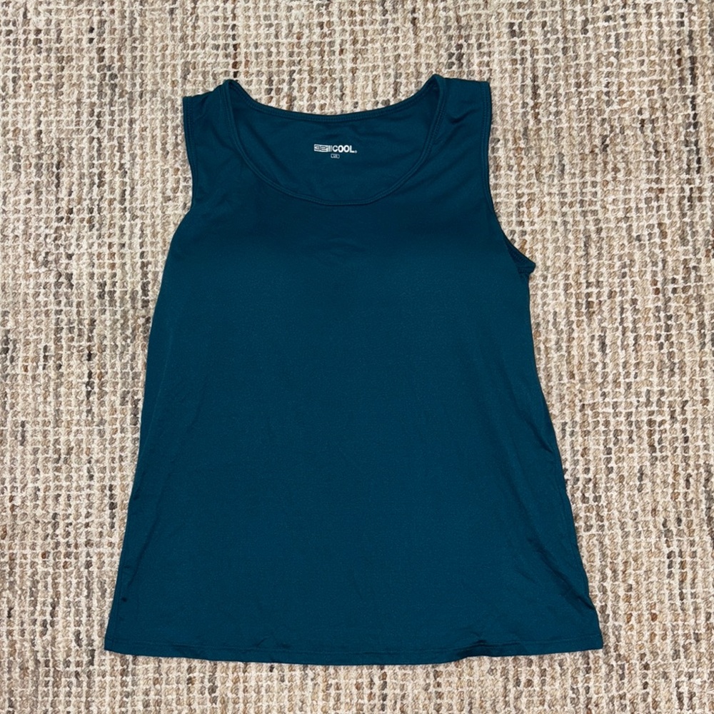 32 Degrees COOL workout top